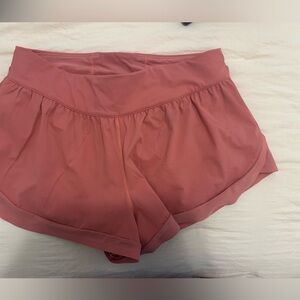 Lululemon pink calm tides short